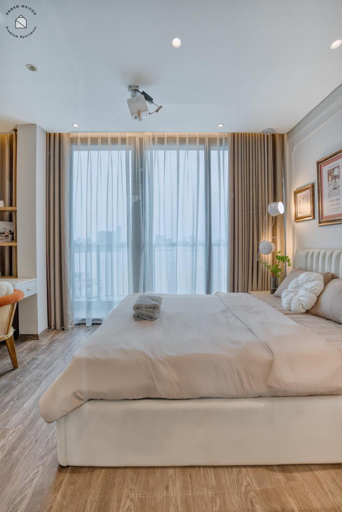 Apartment Annam Premium - Amazing Lakeview & Balcony - Westlake Hanoi