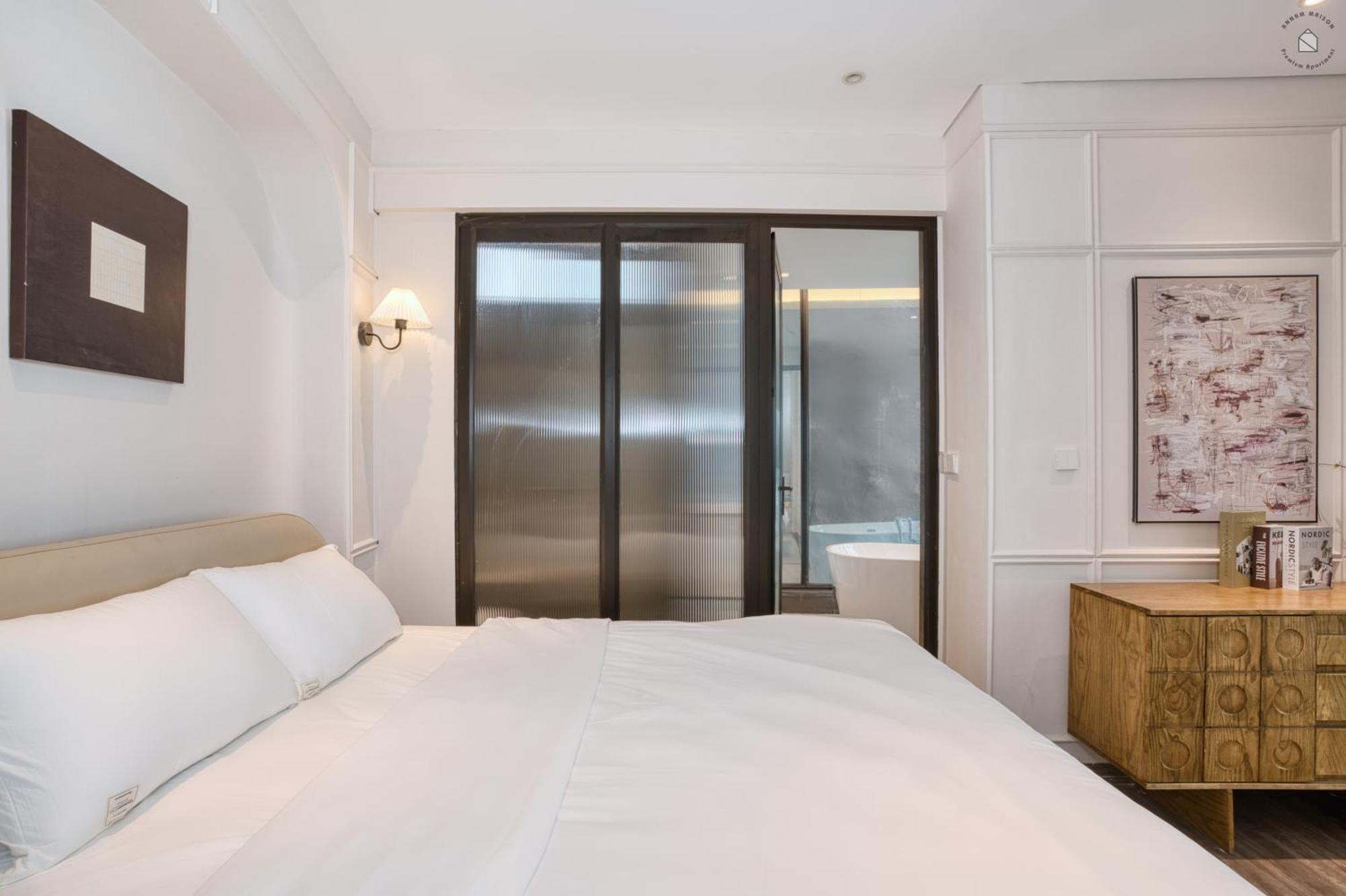 Annam Premium - Amazing Lakeview & Balcony - Westlake * Hà Nội