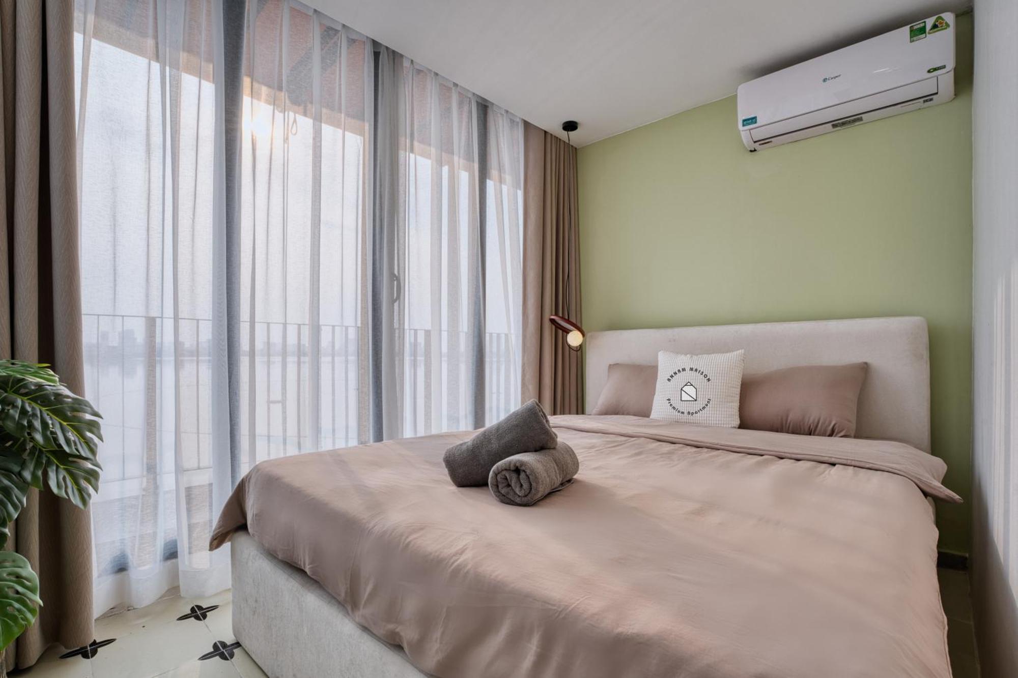 Apartment Annam Premium - Amazing Lakeview & Balcony - Westlake Hanoi