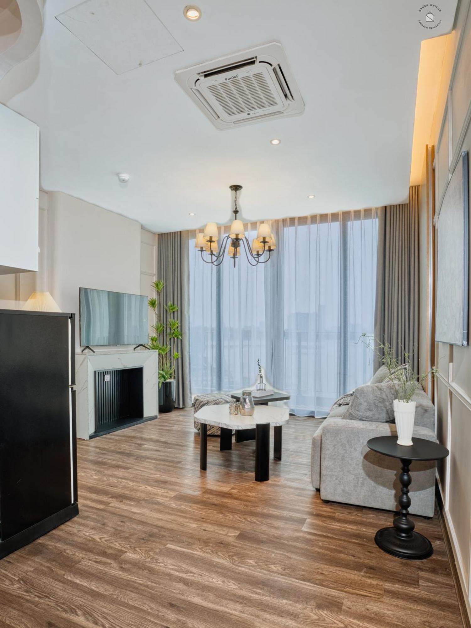 Apartment Annam Premium - Amazing Lakeview & Balcony - Westlake Hanoi