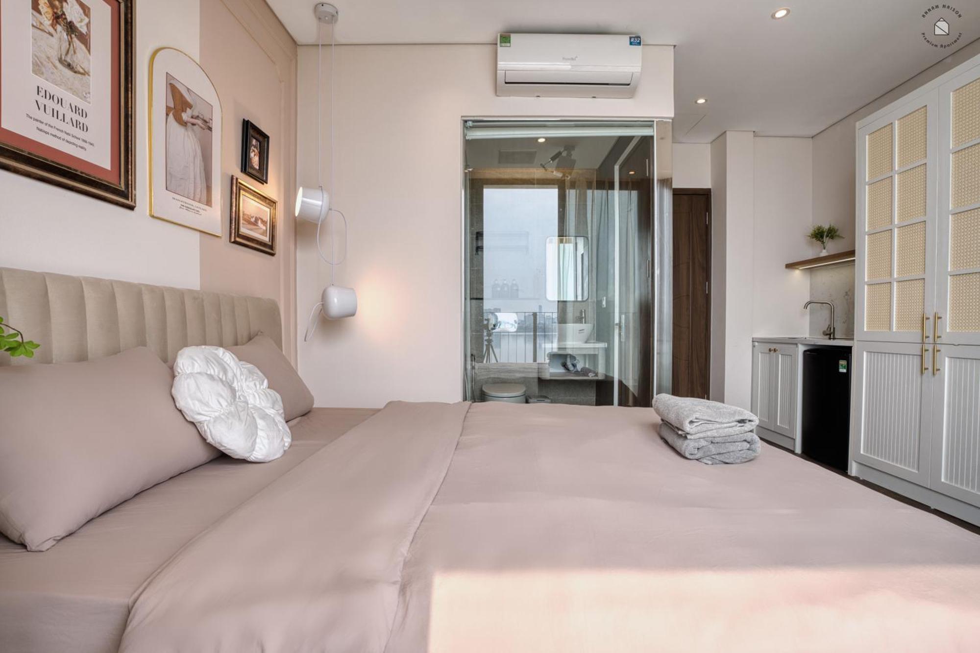 Annam Premium - Amazing Lakeview & Balcony - Westlake Hanoi