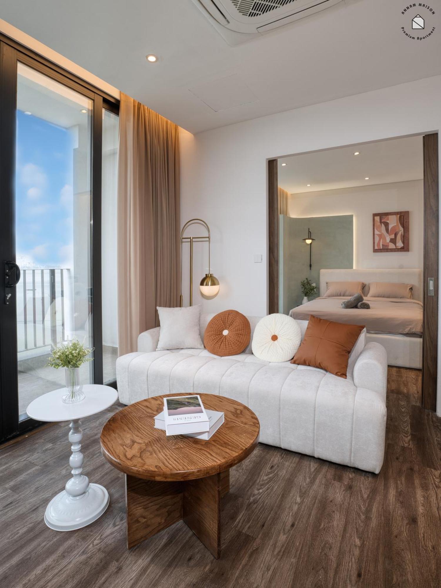 Annam Premium - Amazing Lakeview & Balcony - Westlake Hà Nội