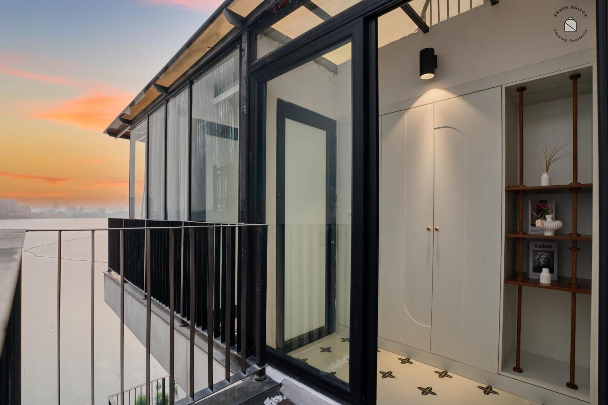 Annam Premium - Amazing Lakeview & Balcony - Westlake Hà Nội